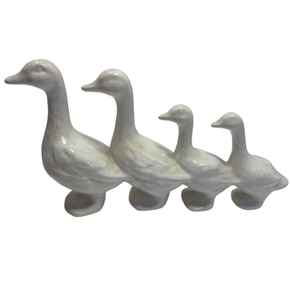 White Ceramic Duck Family Figurine Graduated Row Mother and Ducklings Vintageโ